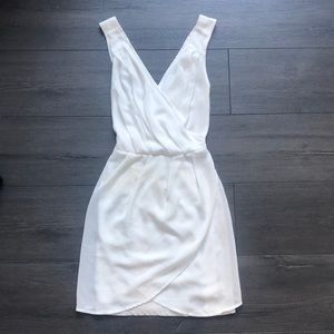 White dress with pockets